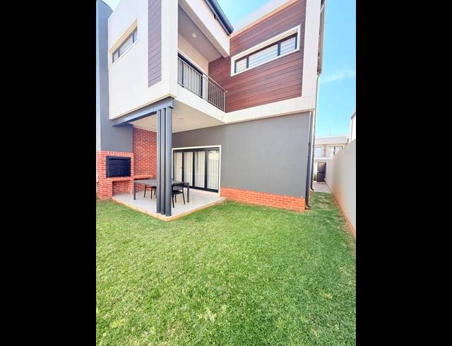 3 BEDROOM CLUSTER FOR SALE IN SUNNINGHILL